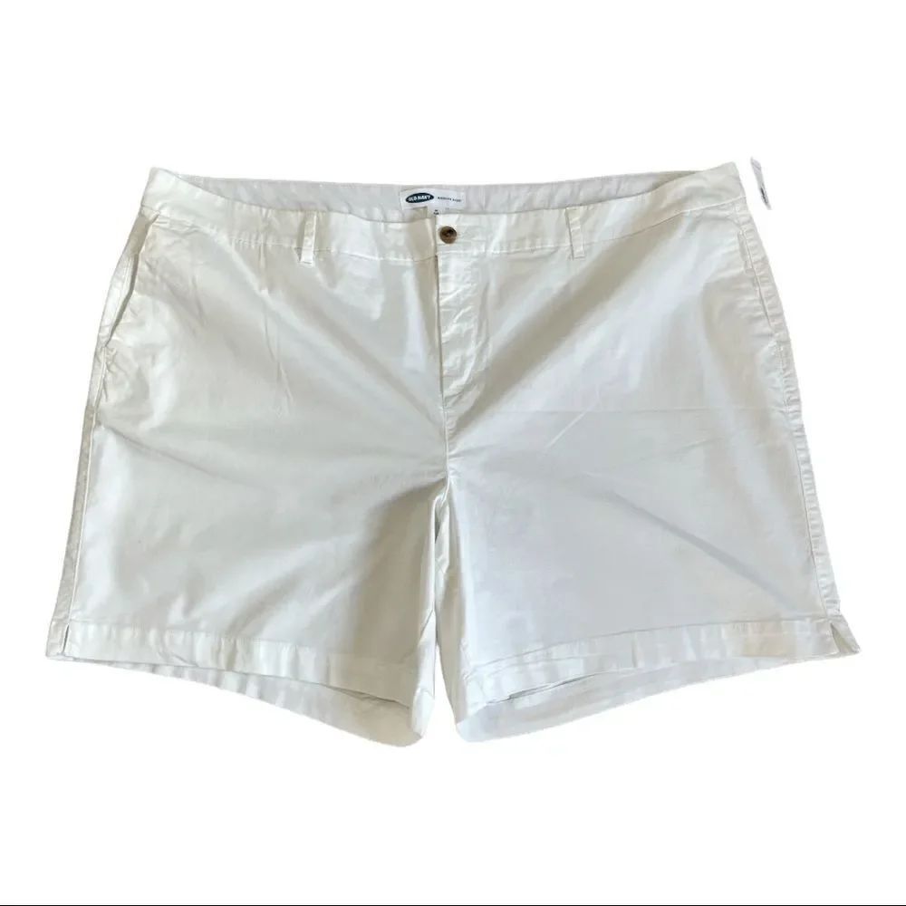 OLD NAVY Women’s Cotton Blend Everyday Shorts White Size 30 Plus/4X